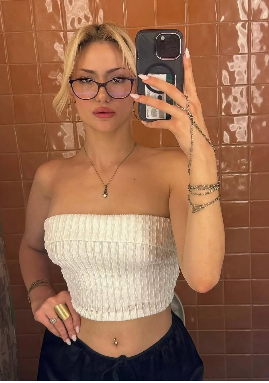 Samançay İlgi Dolu Kadın Escort Bayan Cemre